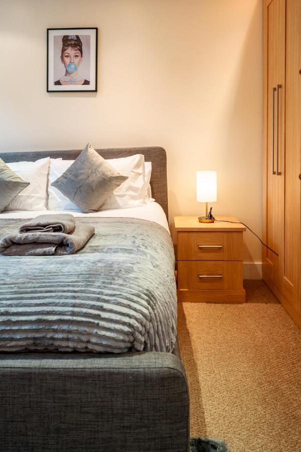 Ferienhaus Immaculate 3-bed House In *